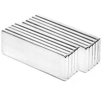 Preview: Rechteckiger Neodym Magnet mit kompakten Abmessungen von 10 × 5 mm.