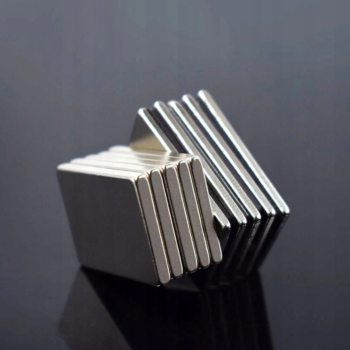 Neodym Permanentmagnete wahlweise in runder oder rechteckiger Form.